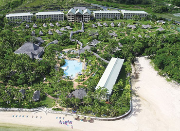 個人旅行、海外ホテル、オンライン予約、ビーチリゾート、フィジー、家族旅行、夏休み