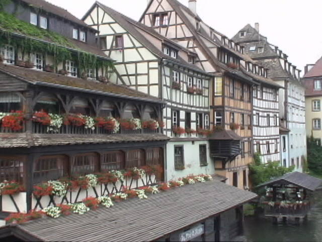 プティット・フランス、夏休み、家族旅行、スイス、パリ、ストラスブール、コルマール、アルザス、ツェルマット、アルプス、ハイキング、レンタカー、ヨーロッパ