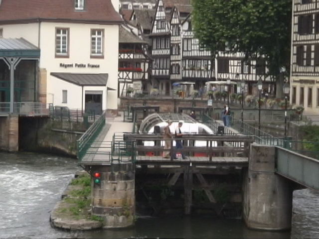 運河、夏休み、家族旅行、スイス、パリ、ストラスブール、コルマール、アルザス、ツェルマット、アルプス、ハイキング、レンタカー、ヨーロッパ