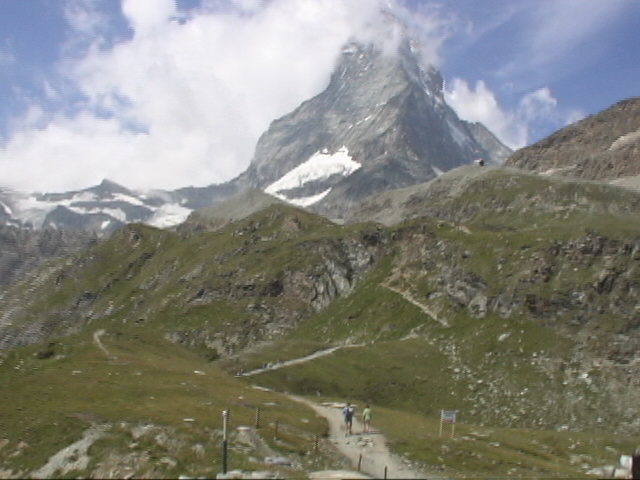 �A�c�F���}�b�g�A�ċx�݁A�Ƒ����s�A�X�C�X�A�p���A�X�g���X�u�[���A�R���}�[���A�A���U�X�A�c�F���}�b�g�A�A���v�X�A�n�C�L���O�A�����^�J�[�A���[���b�p"�A�S���i�[�O���[�g�A�X�l�K�A�N���C���E�}�b�^�[�z�����A�}�b�^�[�z����