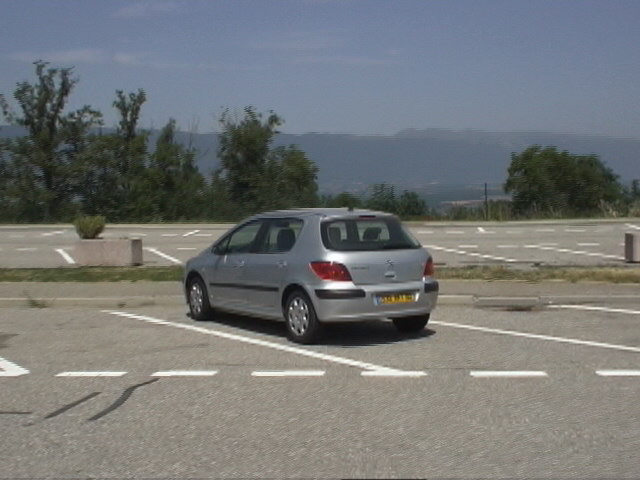 �ċx�݁A�Ƒ����s�A�X�C�X�A�p���A�X�g���X�u�[���A�R���}�[���A�A���U�X�A�c�F���}�b�g�A�A���v�X�A�n�C�L���O�A�����^�J�[�A���[���b�p