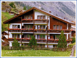 �z���f�[�n�E�X�A�ċx�݁A�Ƒ����s�A�X�C�X�A�p���A�X�g���X�u�[���A�R���}�[���A�A���U�X�A�c�F���}�b�g�A�A���v�X�A�n�C�L���O�A�����^�J�[�A���[���b�p